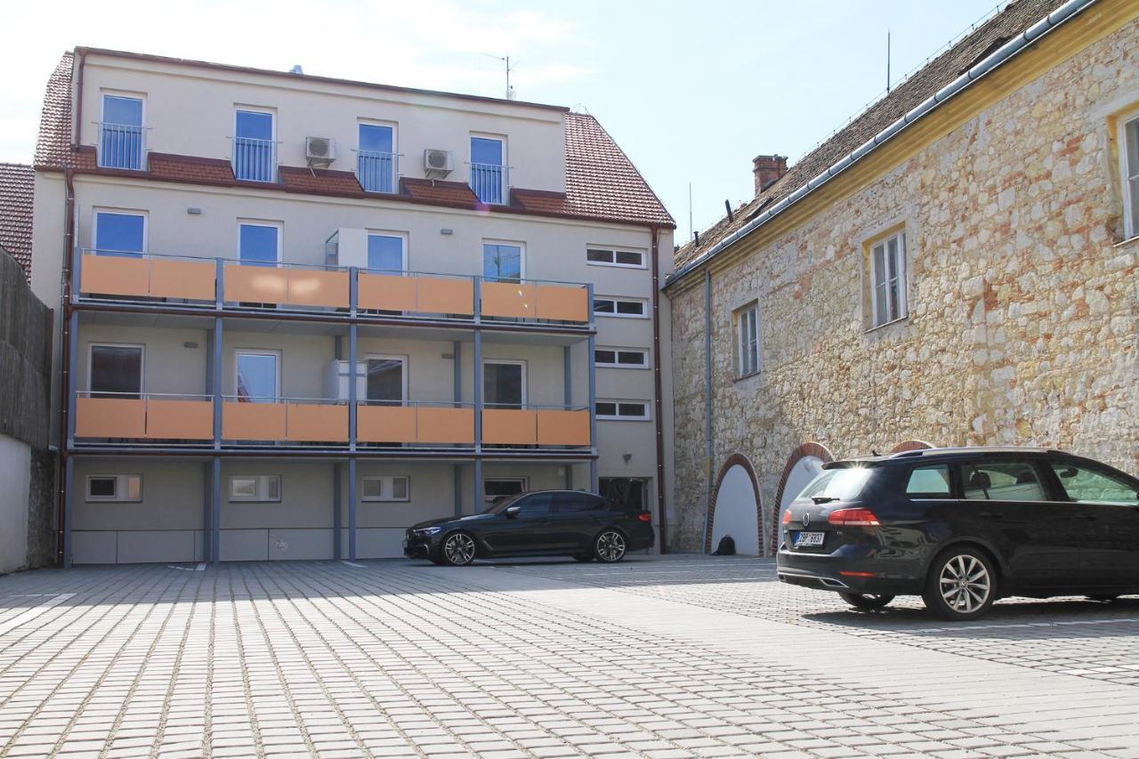 Velovino Apartman Мікулов Екстер'єр фото