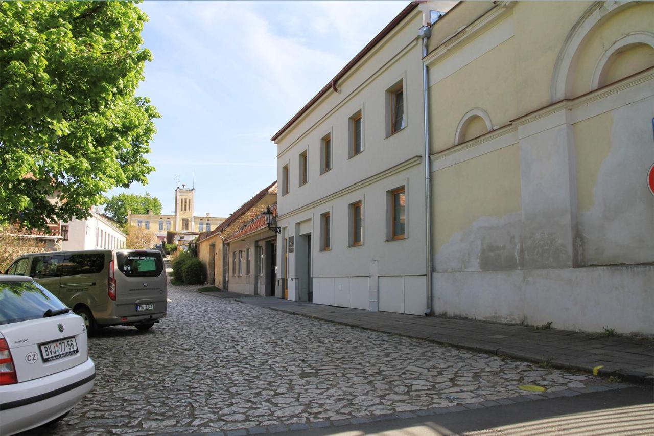 Velovino Apartman Мікулов Екстер'єр фото